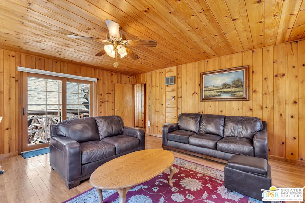 25280 Azalea Drive Idyllwild, CA 92549