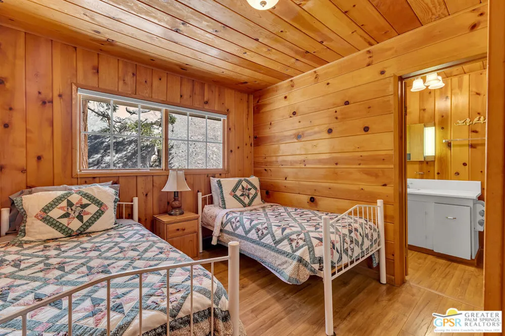 25280 Azalea Drive Idyllwild, CA 92549