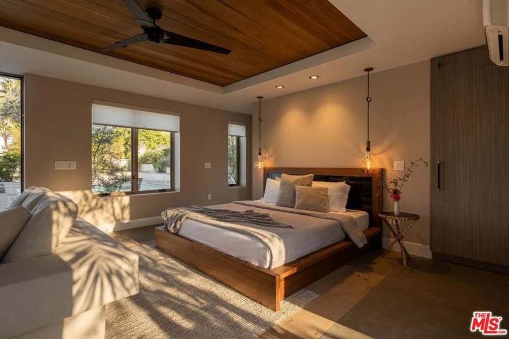 2715 Edwin Place Los Angeles, CA 90046