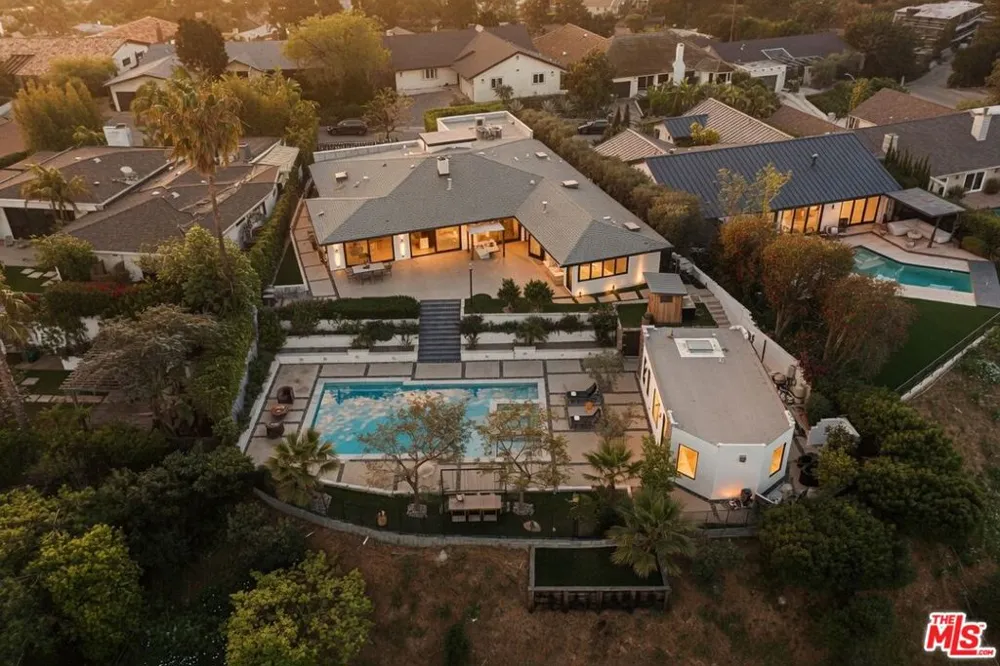 2715 Edwin Place Los Angeles, CA 90046