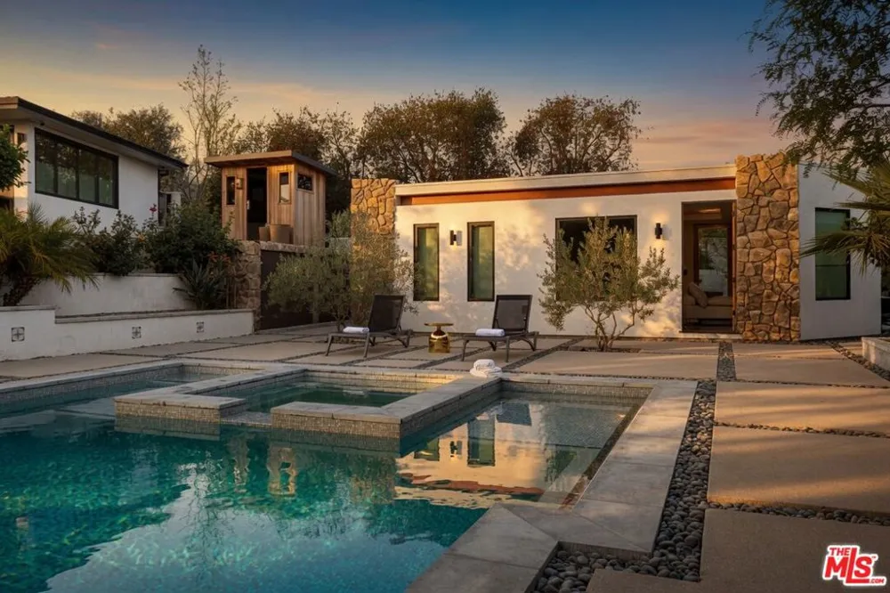 2715 Edwin Place Los Angeles, CA 90046