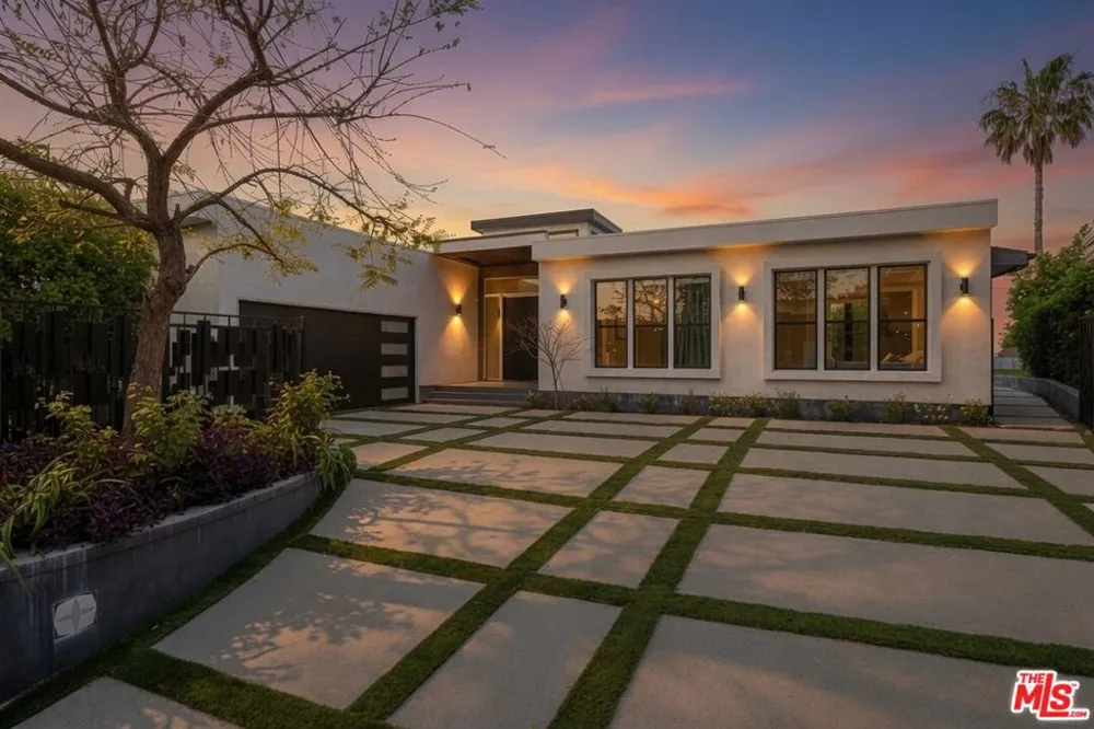 2715 Edwin Place Los Angeles, CA 90046