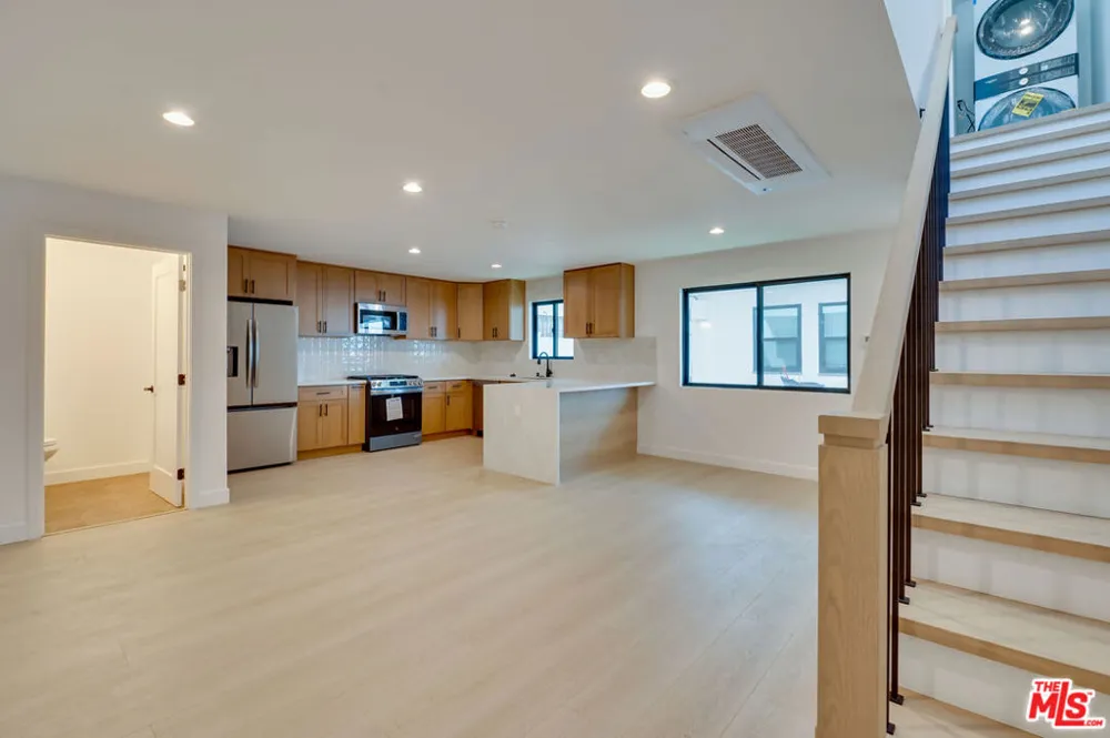 926 Spaulding Avenue #10 West Hollywood, CA 90046
