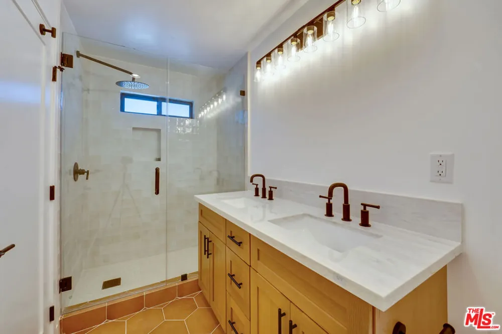 926 Spaulding Avenue #10 West Hollywood, CA 90046