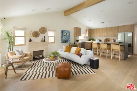 3342 W 27th Street