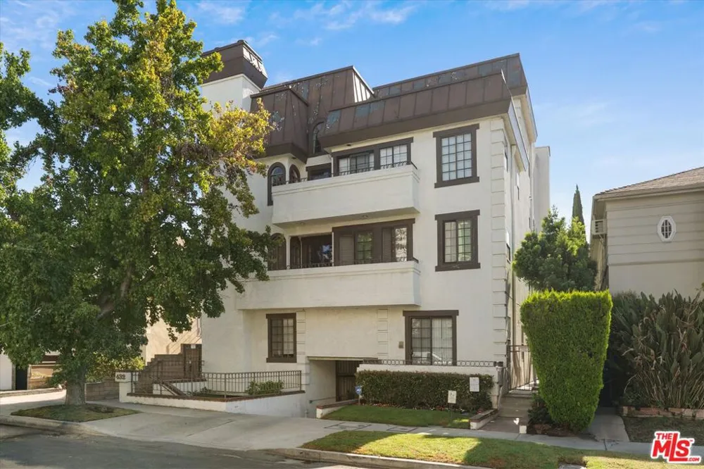 432 S Hamel Road #201 Los Angeles, CA 90048