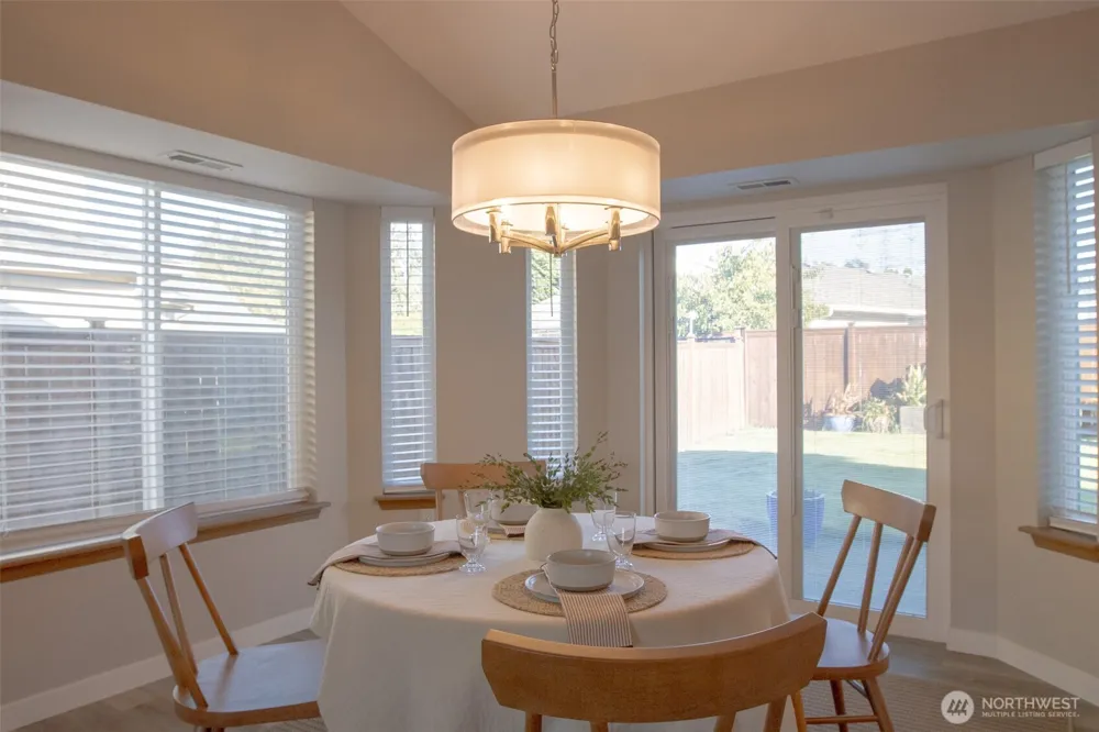 1416 SW 352nd Court Federal Way, WA 98023