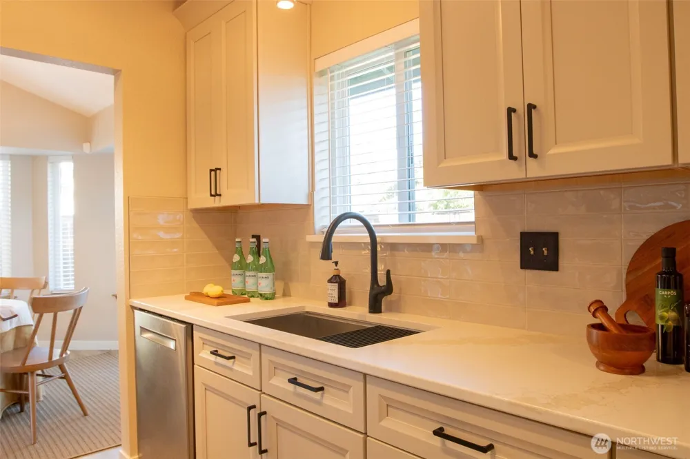 1416 SW 352nd Court Federal Way, WA 98023