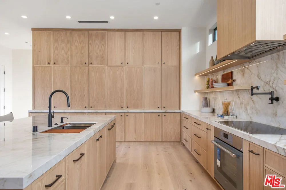 1500 Louella Avenue Los Angeles, CA 90291