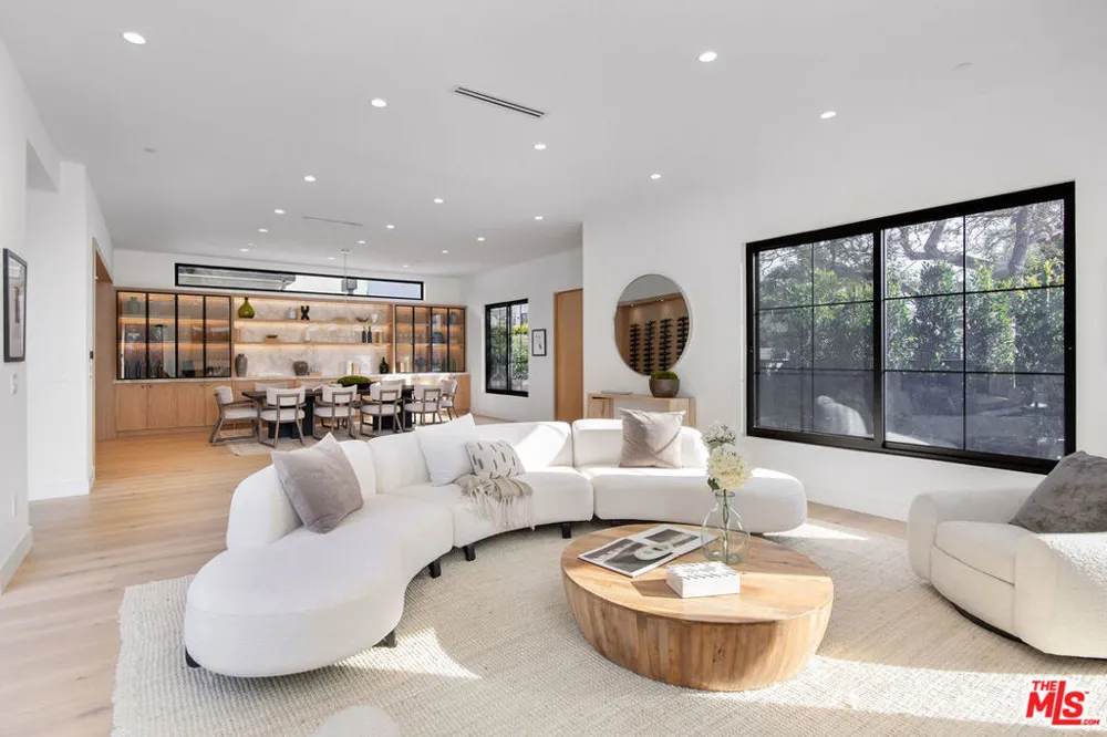 1500 Louella Avenue Los Angeles, CA 90291