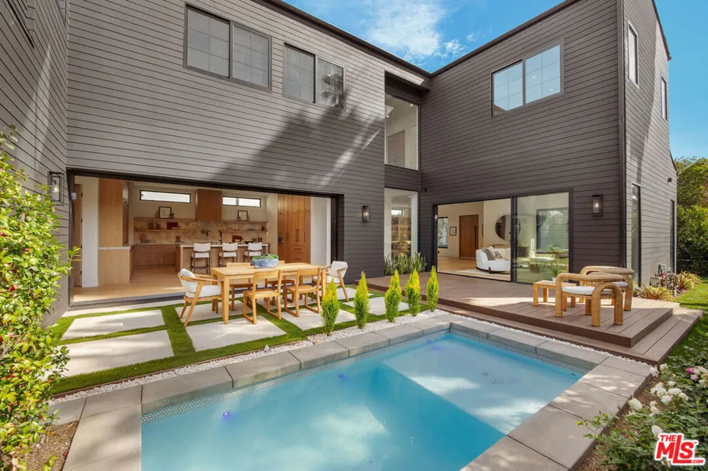 1500 Louella Avenue Los Angeles, CA 90291