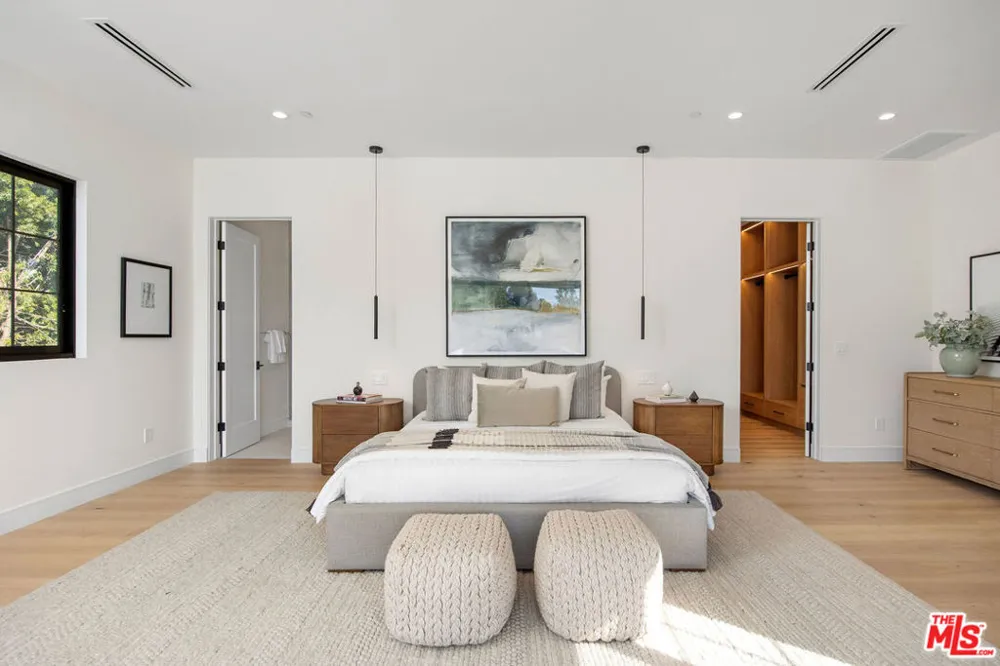 1500 Louella Avenue Los Angeles, CA 90291