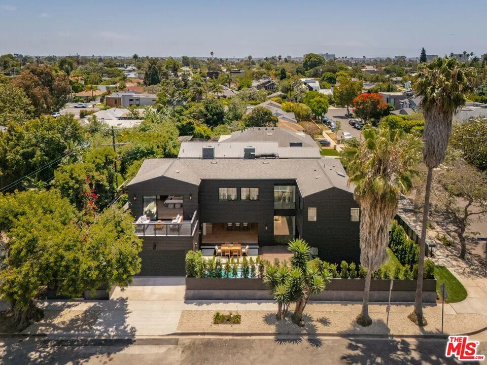 1500 Louella Avenue Los Angeles, CA 90291