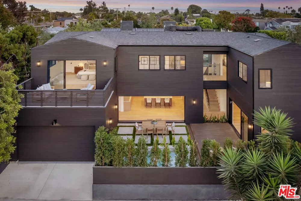 1500 Louella Avenue Los Angeles, CA 90291