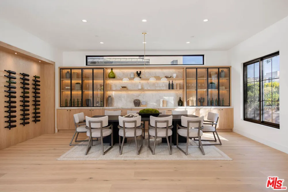 1500 Louella Avenue Los Angeles, CA 90291