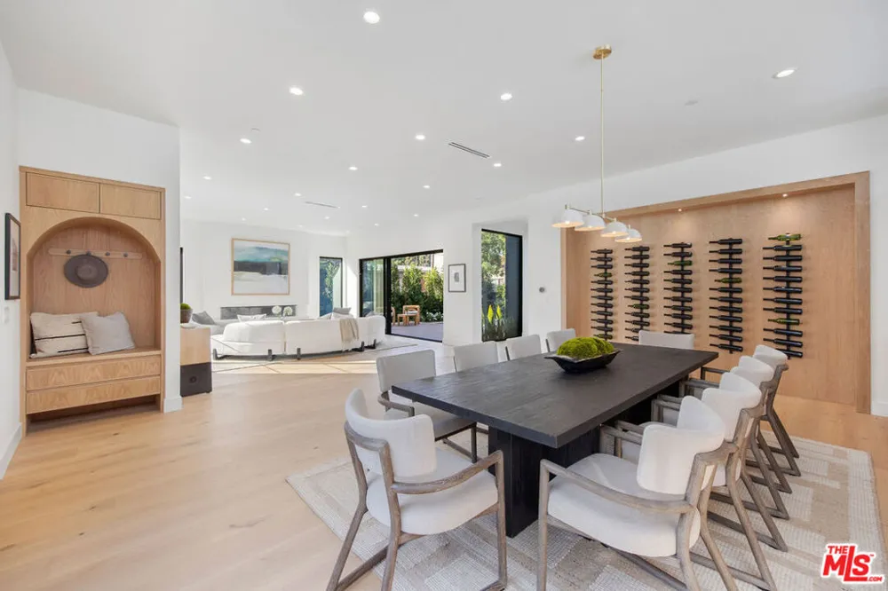 1500 Louella Avenue Los Angeles, CA 90291