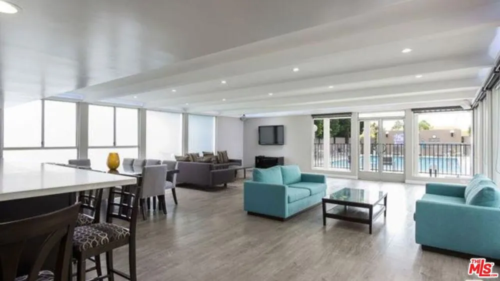 7250 Franklin Avenue #616 Los Angeles, CA 90046