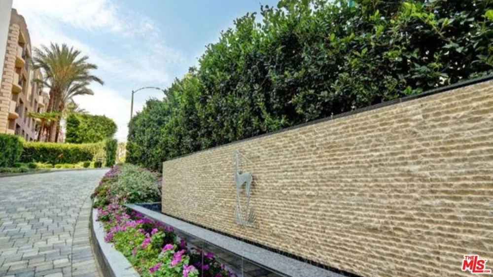 7250 Franklin Avenue #616 Los Angeles, CA 90046