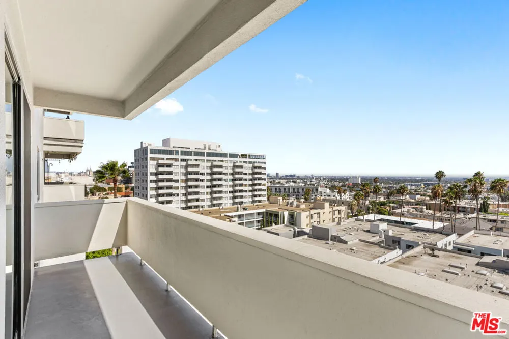 7250 Franklin Avenue #616 Los Angeles, CA 90046