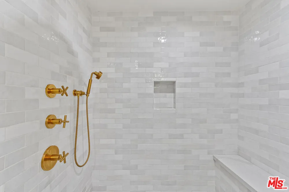 7250 Franklin Avenue #616 Los Angeles, CA 90046