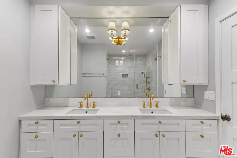 7250 Franklin Avenue #616 Los Angeles, CA 90046