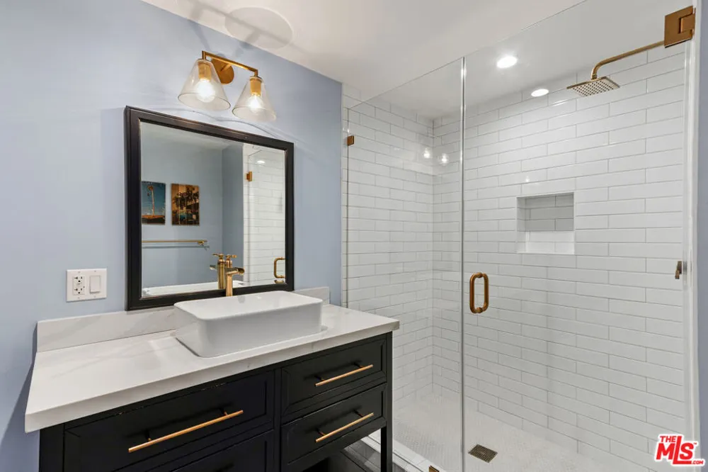 7250 Franklin Avenue #616 Los Angeles, CA 90046
