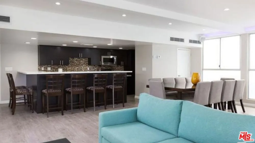 7250 Franklin Avenue #616 Los Angeles, CA 90046