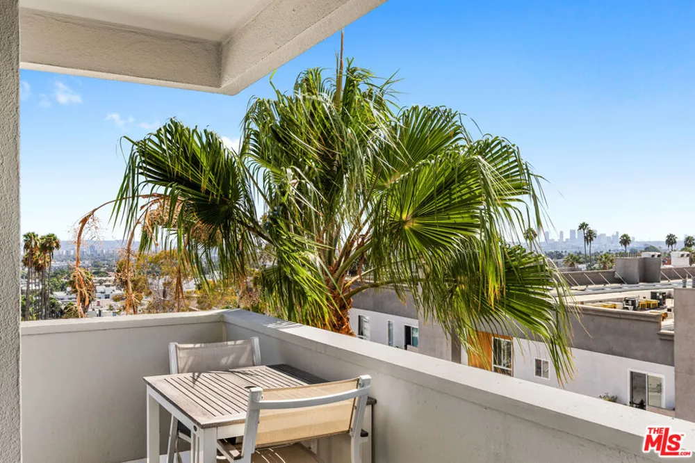 7250 Franklin Avenue #616 Los Angeles, CA 90046