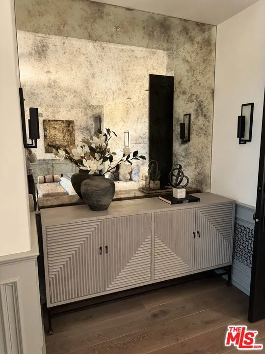 888 Toulon Drive Pacific Palisades, CA 90272