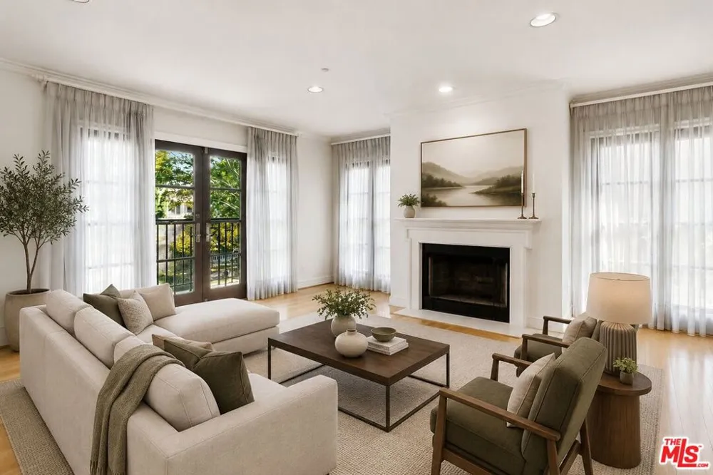 277 S Spalding Drive #203 Beverly Hills, CA 90212