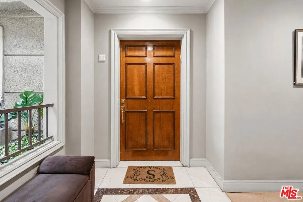 277 S Spalding Drive #203 Beverly Hills, CA 90212