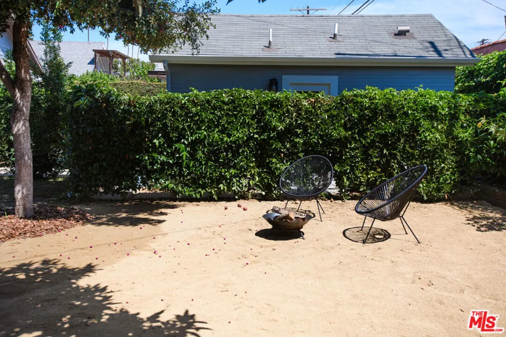 2238 W 28th Street Los Angeles, CA 90018
