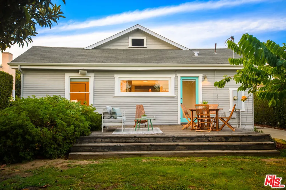 2238 W 28th Street Los Angeles, CA 90018