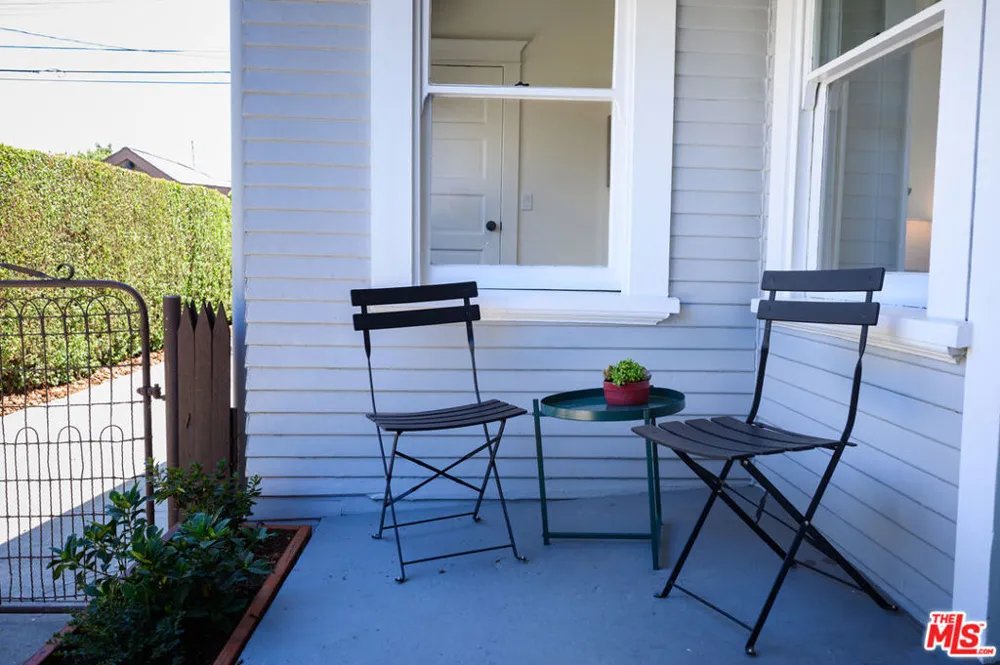 2238 W 28th Street Los Angeles, CA 90018