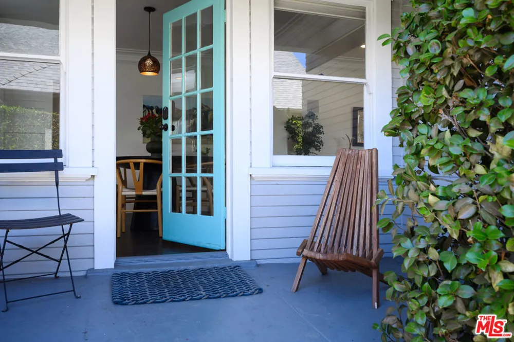 2238 W 28th Street Los Angeles, CA 90018