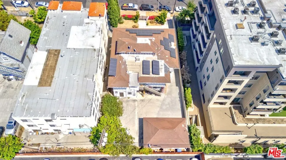 977 Arapahoe Street Los Angeles, CA 90006