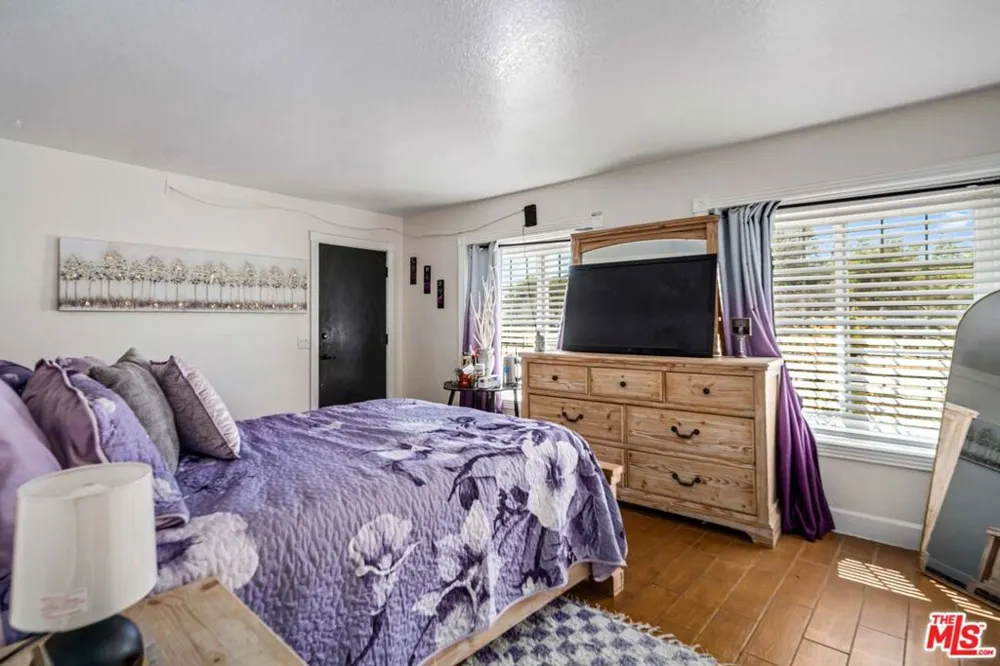 42706 20th Street Lancaster, CA 93534