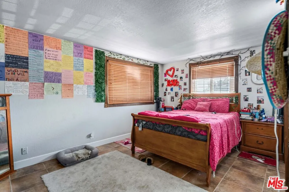 42706 20th Street Lancaster, CA 93534