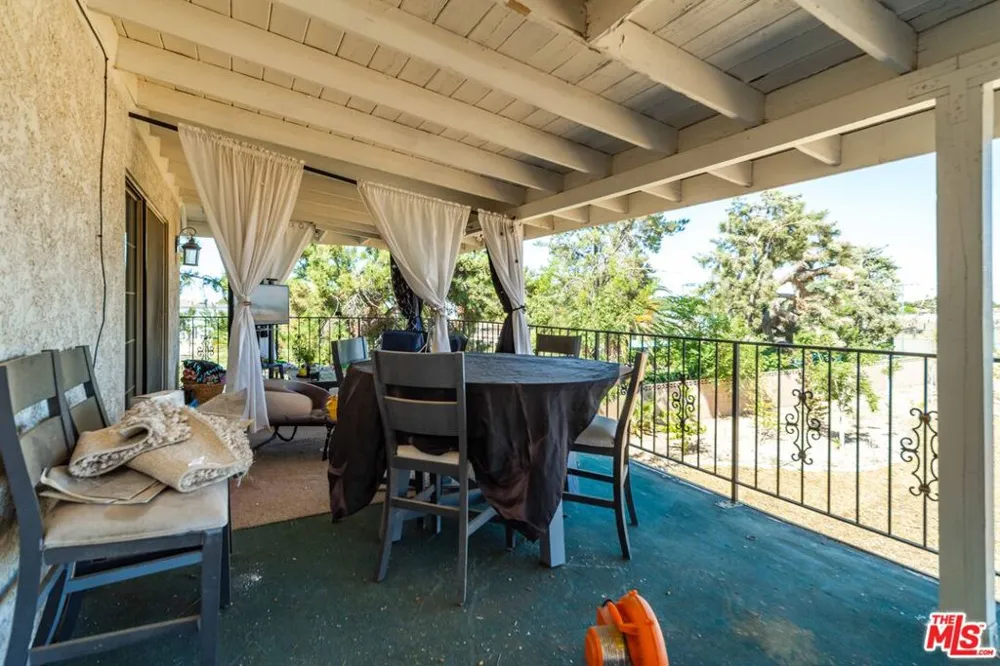 42706 20th Street Lancaster, CA 93534