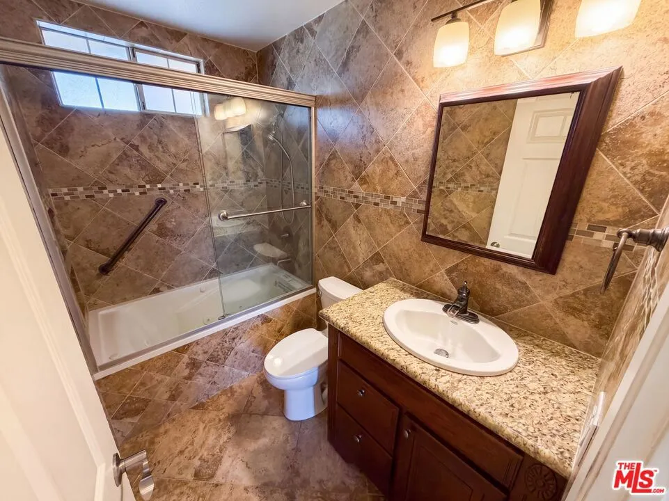 14803 Light Street Whittier, CA 90604