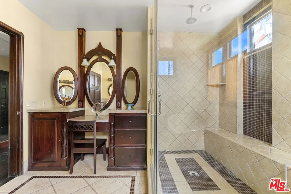 360 S Crescent Drive Beverly Hills, CA 90212