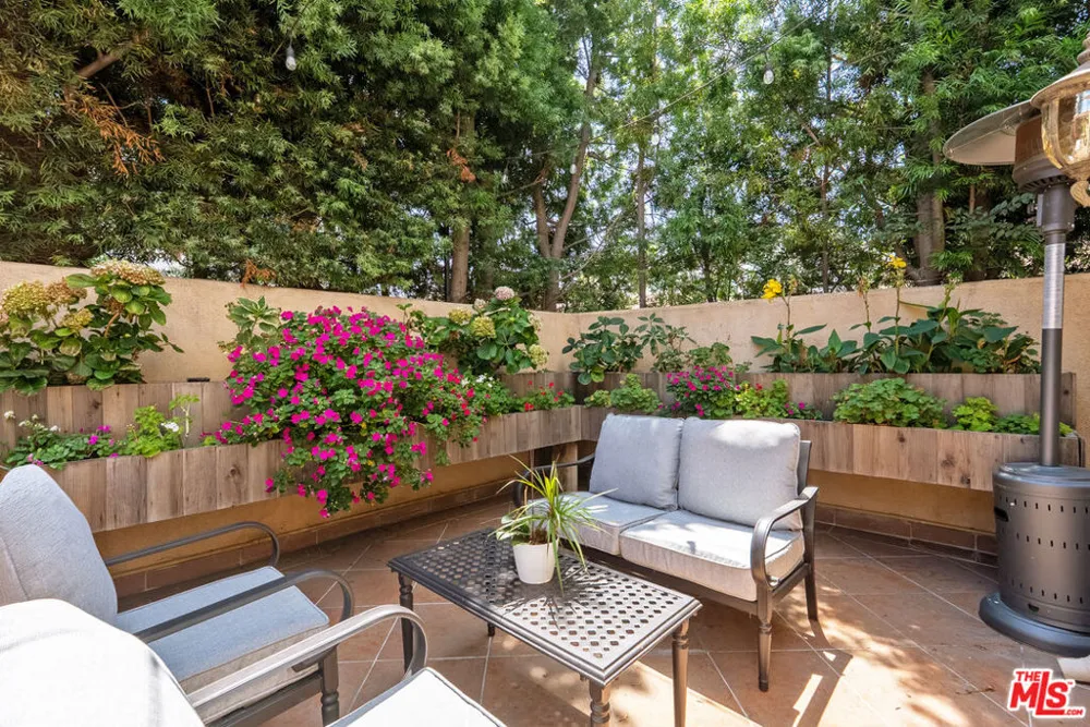 360 S Crescent Drive Beverly Hills, CA 90212