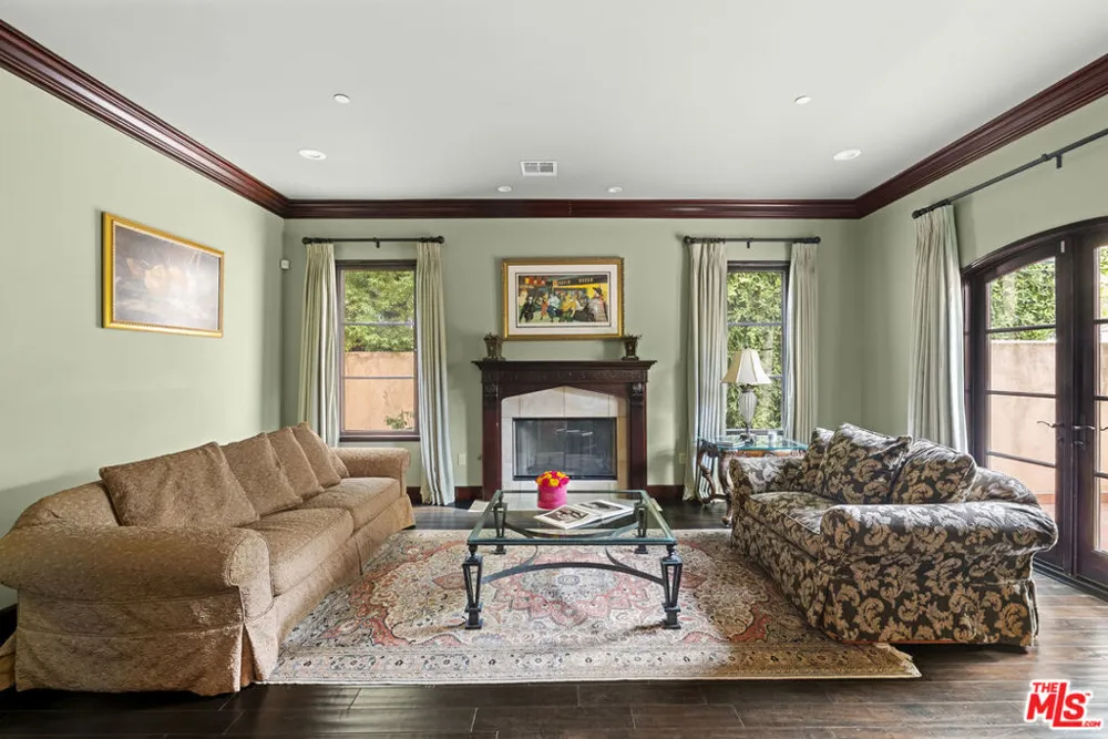 360 S Crescent Drive Beverly Hills, CA 90212