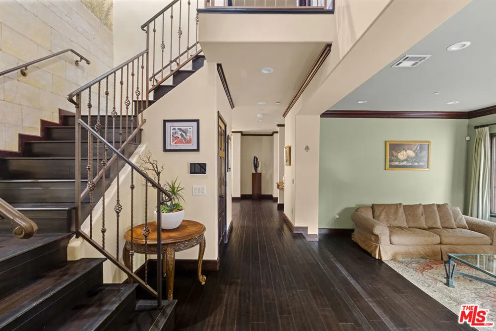 360 S Crescent Drive Beverly Hills, CA 90212