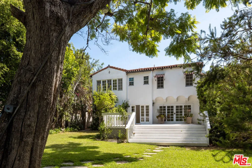 925 Rexford Drive Beverly Hills, CA 90210
