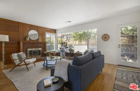 4163 Verdugo View Drive