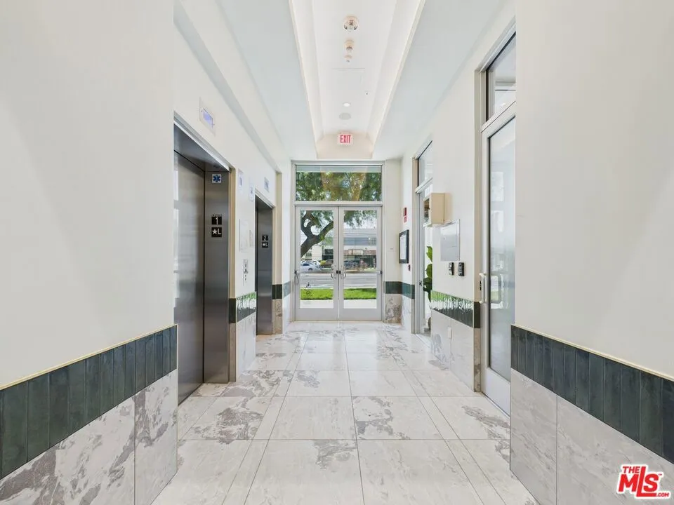 9900 Venice #610 Culver City, CA 90232