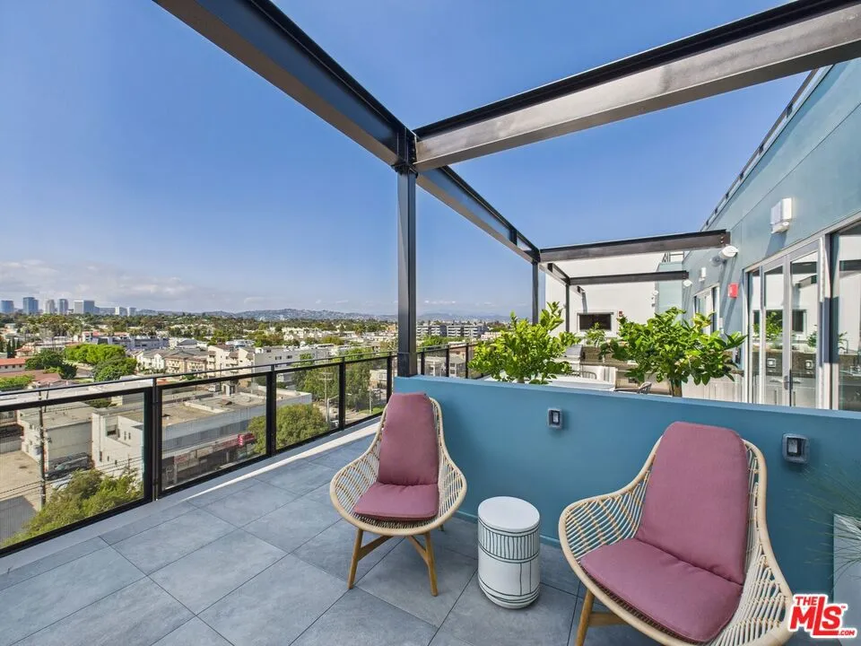 9900 Venice #610 Culver City, CA 90232