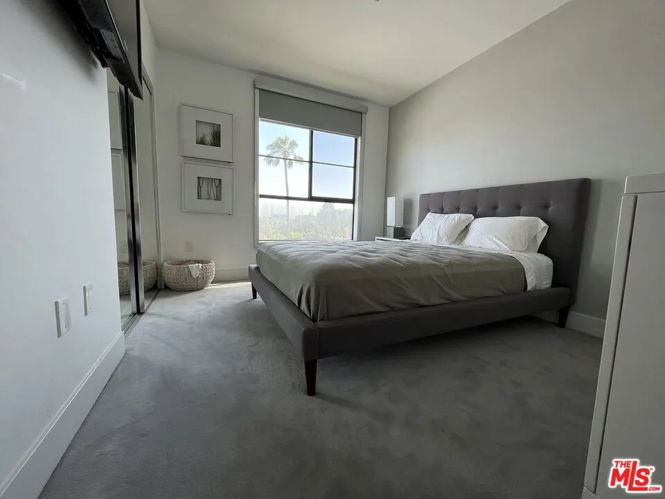 932 Alfred Street #PH1 Los Angeles, CA 90069
