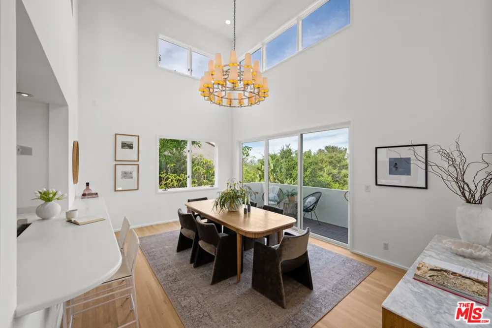 6969 Woodrow Wilson Drive Los Angeles, CA 90068